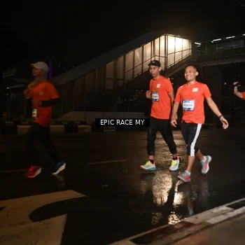 Runner Photo 7715698