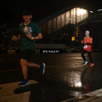 Runner Photo 7715711