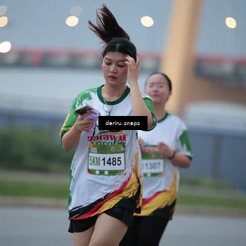 Runner Photo 7715721