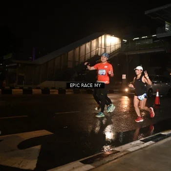 Runner Photo 7715724
