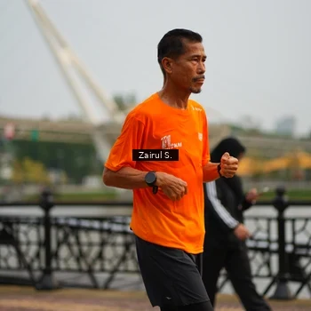 Runner Photo 7715734