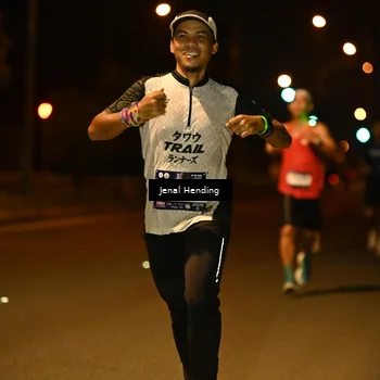Runner Photo 7715742