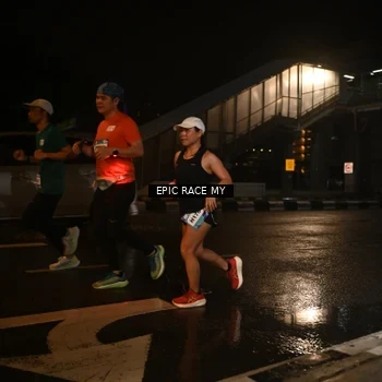 Runner Photo 7715743