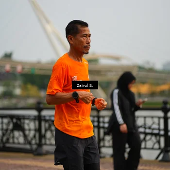 Runner Photo 7715744