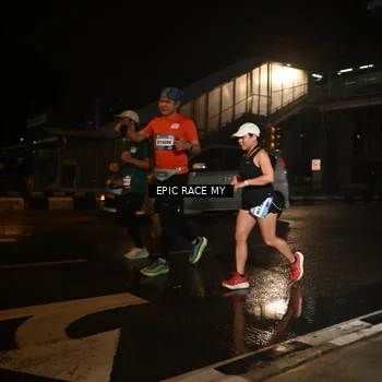 Runner Photo 7715749