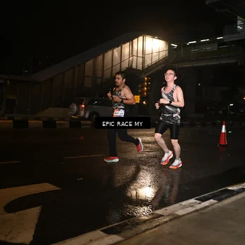 Runner Photo 7715752