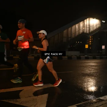 Runner Photo 7715756