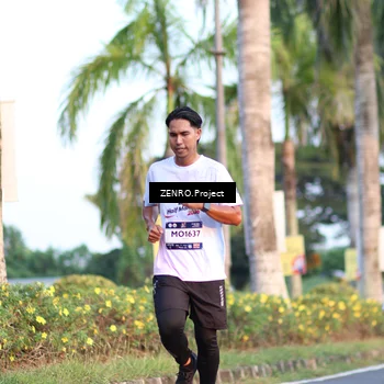 Runner Photo 7715758