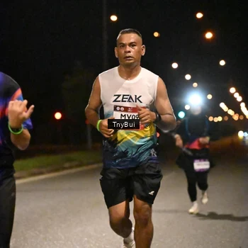 Runner Photo 7715761
