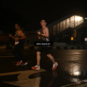 Runner Photo 7715765