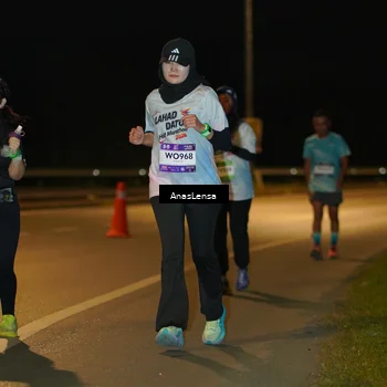 Runner Photo 7715775
