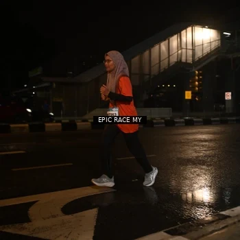 Runner Photo 7715779