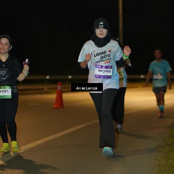 Runner Photo 7715782
