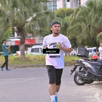 Runner Photo 7715790