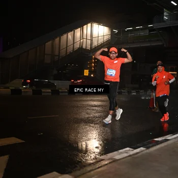 Runner Photo 7715799