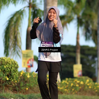 Runner Photo 7715810