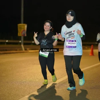 Runner Photo 7715813