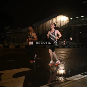 Runner Photo 7715815