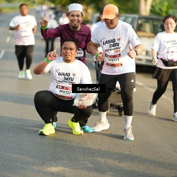 Runner Photo 7715826