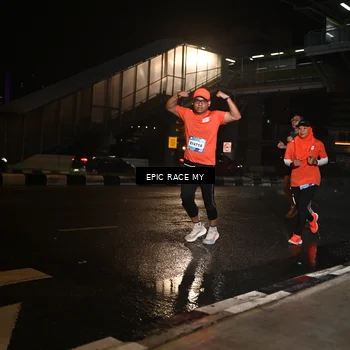 Runner Photo 7715828