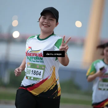 Runner Photo 7715838