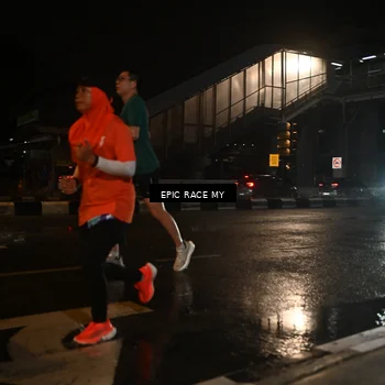 Runner Photo 7715841