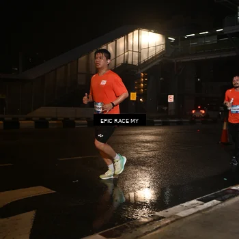 Runner Photo 7715843