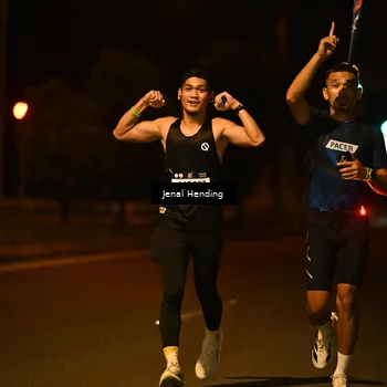 Runner Photo 7715856