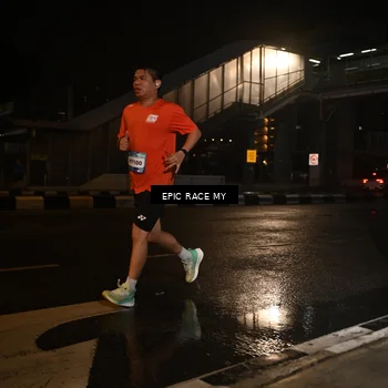 Runner Photo 7715862