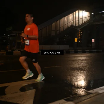 Runner Photo 7715864
