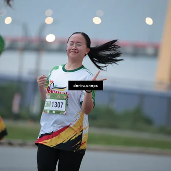 Runner Photo 7715868