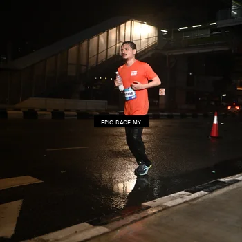 Runner Photo 7715869