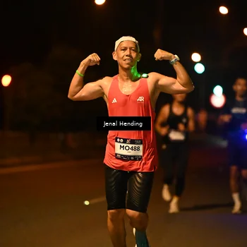 Runner Photo 7715871