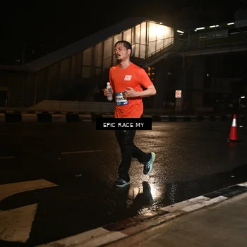 Runner Photo 7715874