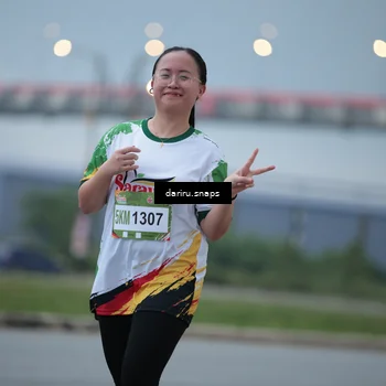 Runner Photo 7715879