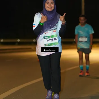 Runner Photo 7715895