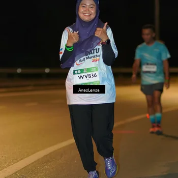 Runner Photo 7715901