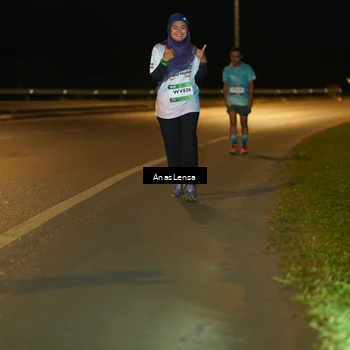 Runner Photo 7715905