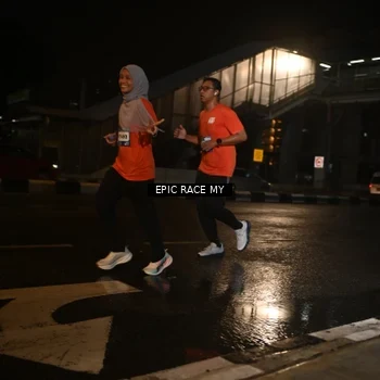 Runner Photo 7715913