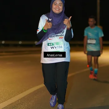 Runner Photo 7715915