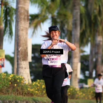Runner Photo 7715945