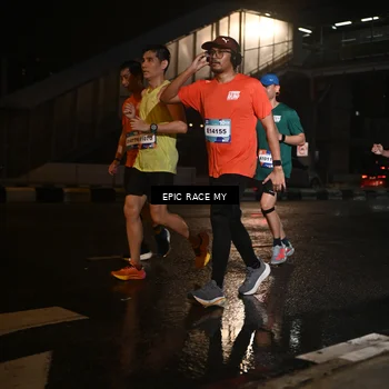 Runner Photo 7715948