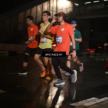 Runner Photo 7715961