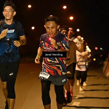 Runner Photo 7715973