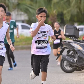 Runner Photo 7715976