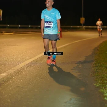 Runner Photo 7715997