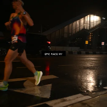 Runner Photo 7716000