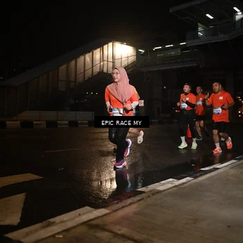 Runner Photo 7716011