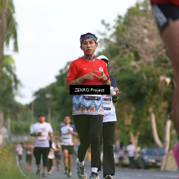 Runner Photo 7716014