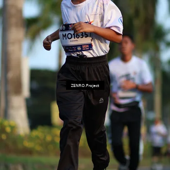Runner Photo 7716017